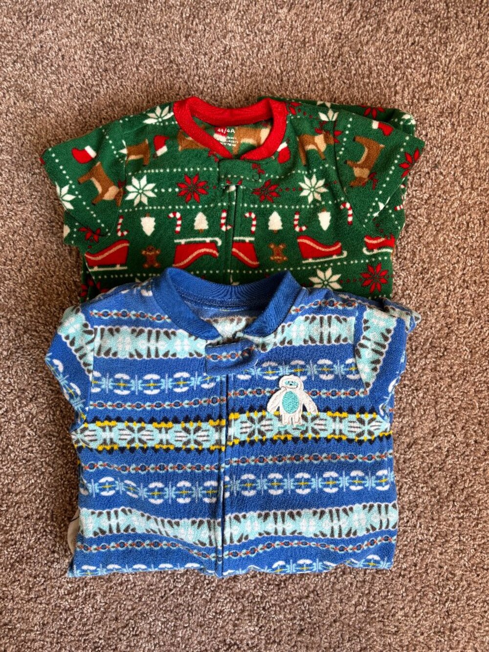 Carter's Toddler Pajamas 4T Fleece Footed Sleeper Bundle Christmas Yeti 2pc Lot